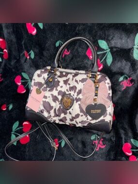 NWT Viral Juicy Couture Liquorice White Cow Print Romance Satchel W Extra Strap